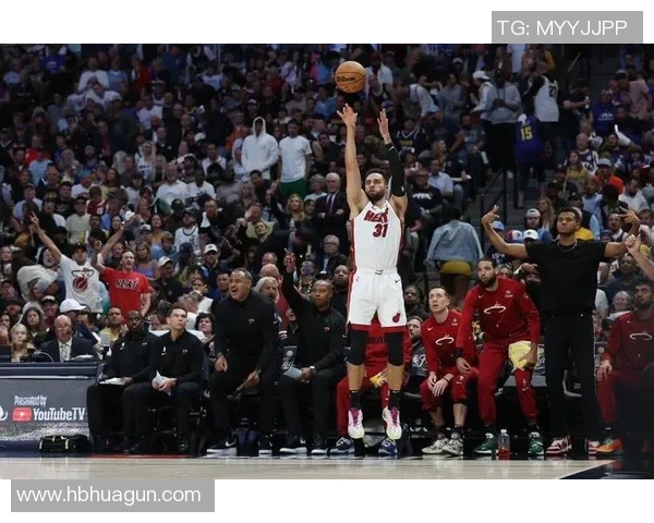 湖人轻取开拓者，晋级西部半决赛：重返荣耀之路